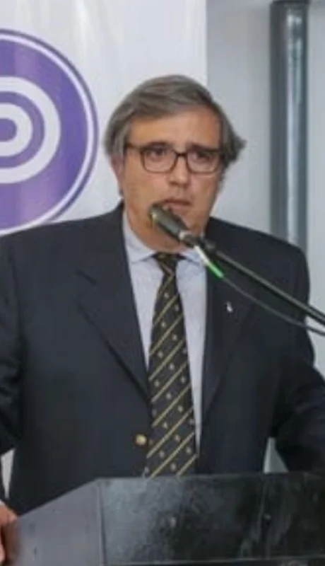 Senador Armando Maistretti, presidente del Partido Demócrata