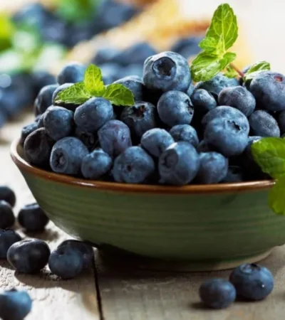 Tres alimentos que mejoran la salud cerebral