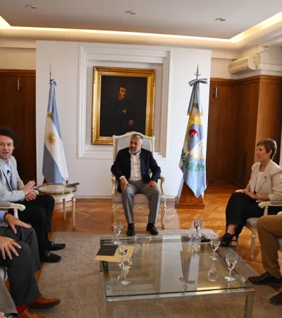 Reunión con Ontario Inc. en Casa de Gobierno de Mendoza