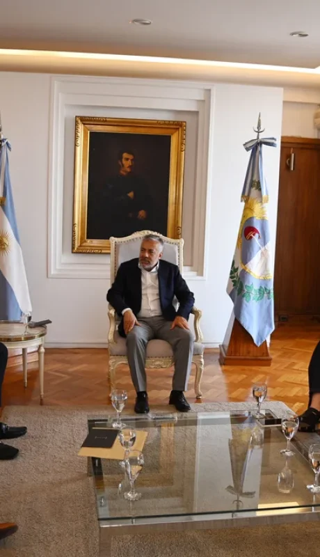 Reunión con Ontario Inc. en Casa de Gobierno de Mendoza