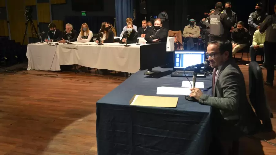 Los primeros procesos con la norma