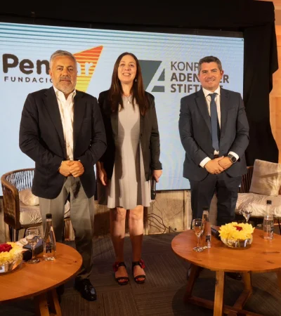Alfredo Cornejo, María Eugenia Vidal y Marcelo Orrego.