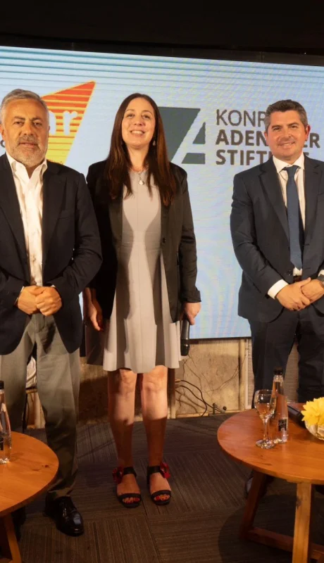 Alfredo Cornejo, María Eugenia Vidal y Marcelo Orrego.