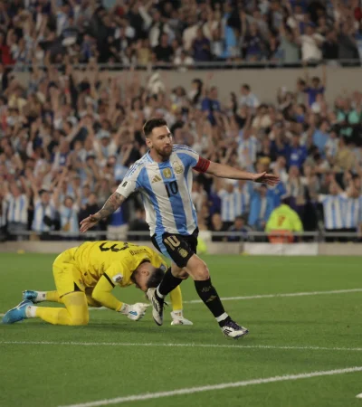 Volvió el capitán, en una noche llena de alegrías y goles.