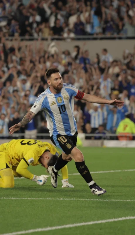 Volvió el capitán, en una noche llena de alegrías y goles.