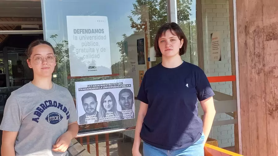 Estudiantes de la Universidad Nacional de Cuyo.