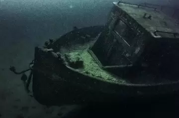 Encontraron un barco hundido de hace más de 100 años en el lago Nahuel Huapi