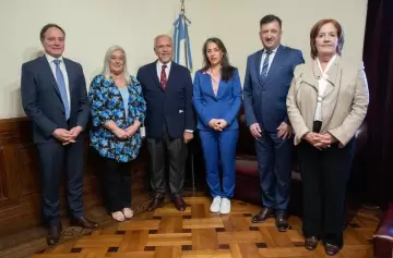 Presentaron dos proyectos para el traslado de la Capital, a Viedma o Paraná