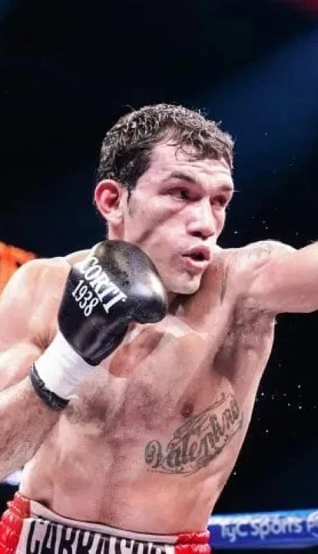 Carrasco llega con una condena y le quitarán la tobillera electrónica antes de la pelea.