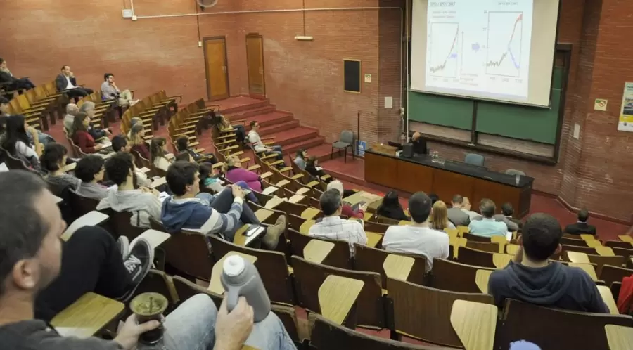 Eduación universitaria superior