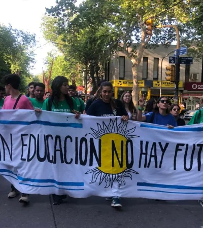 Marcha de la UNCuyo: la comunidad universitaria solicita aumento del presupuesto para 2025