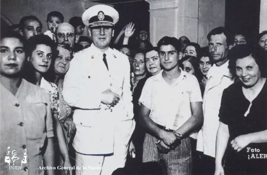 Juan Domingo Perón actúa desde el poder