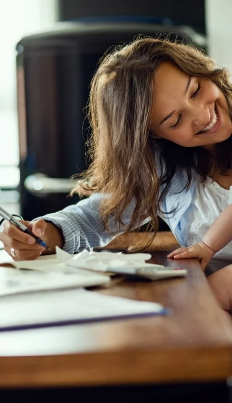 El desafío de ser mamá y profesional: cómo encontrar el equilibrio perfecto