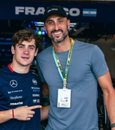 Manu Ginóbili estuvo con Franco Colapinto en la zona boxes