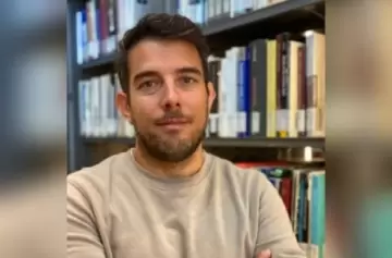 Según Pablo Salinas, el vocero presidencial Adorni "tiene cada vez más poder"