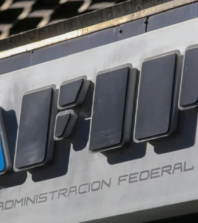 La disolución de la AFIP implica una reducción del 45% en las autoridades superiores y un 31% de los niveles inferiores.