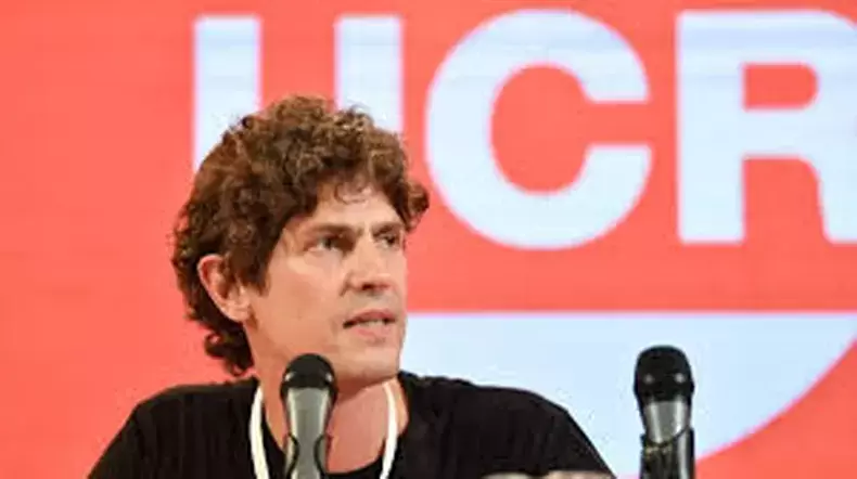 Martín Lousteau no tolera a los rebeldes