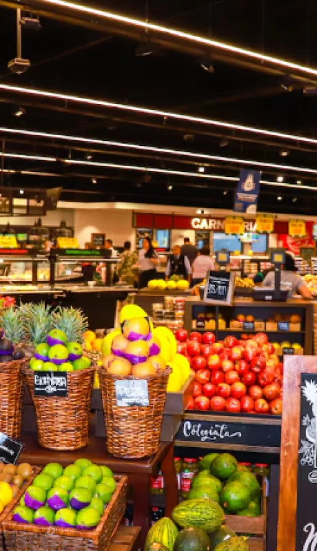 Además de la crítica a la no expansión del mercado interior, Barros hizo blanco en la falta de créditos del sector bancario según el PBI de Argentina.