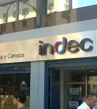 Desplazan a una directora del INDEC en plena renovación del índice de precios