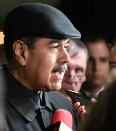 El líder del régimen no visitaba Rusia desde setiembre de 2019.