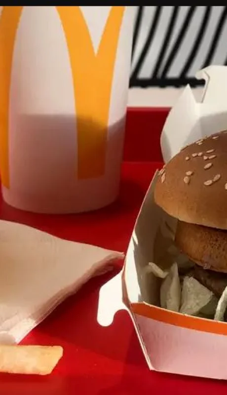 Se detectaron casos vinculados a una conocida bacteria presente en la carne y algunos vegetales en 10 Estados.