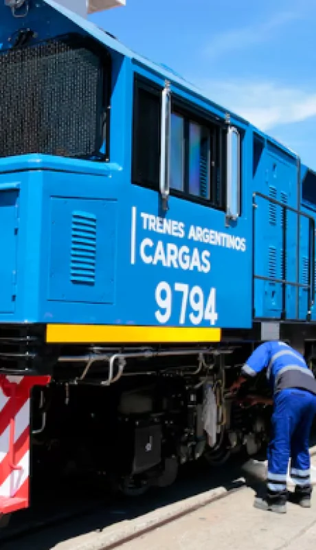 Tras las palabras de Adorni, habló Diego Chaher, quien se explayó en la explicación sobre cómo será el nuevo funcionamiento del ferrocarril.
