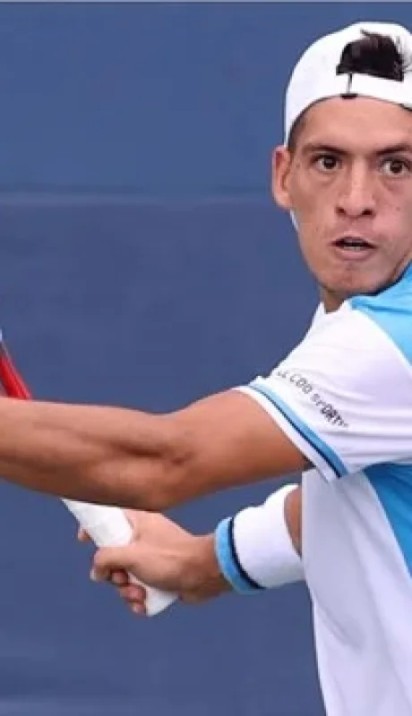 Báez se sumó a una semana para el olvido de los tenistas nacionales.