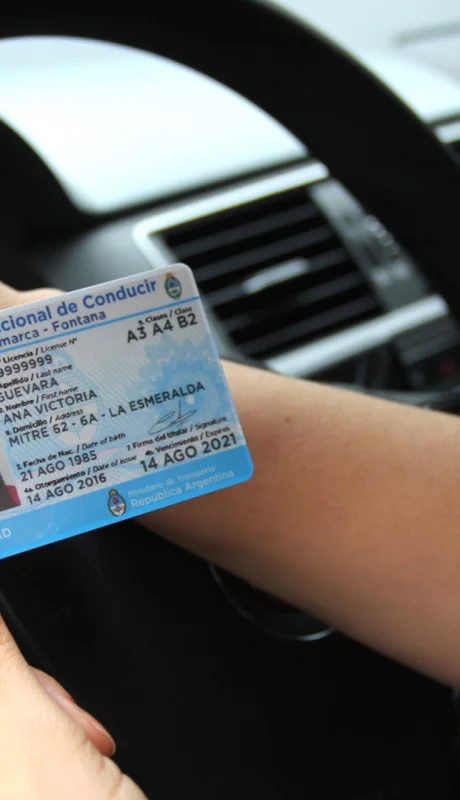 Mendoza impulsa la vigencia de las licencias de conducir por diez años