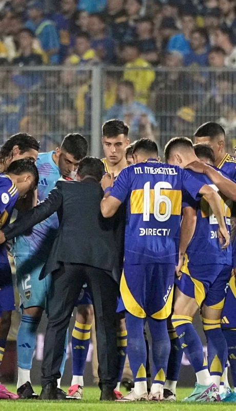 Boca pasó a semifinales con angustia y jugará con Vélez.