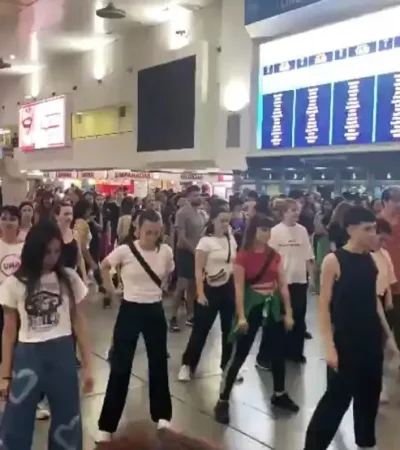 Protesta estudiantil de la UNA en la estación Once.