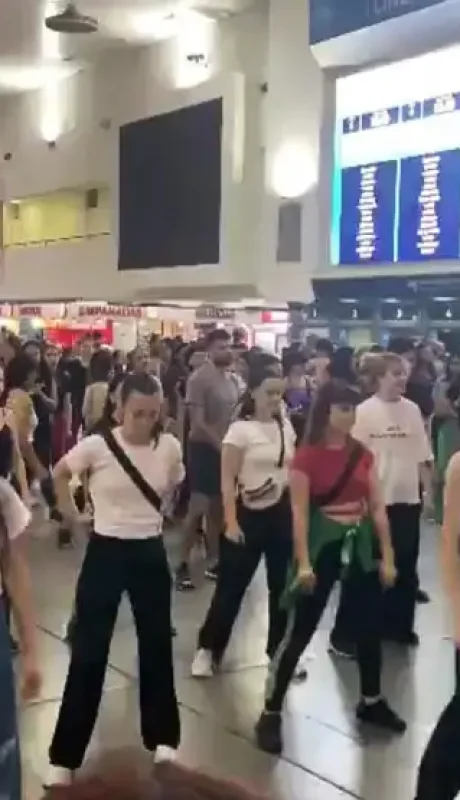 Protesta estudiantil de la UNA en la estación Once.