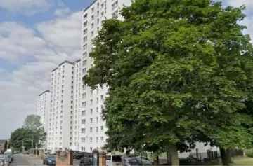 Una mujer embarazada murió al caer desde un piso 17, pero su bebé sobrevivió