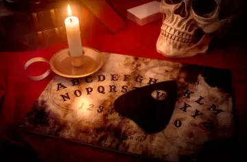 La evolución de la Ouija: de juego inocente a símbolo de lo sobrenatural