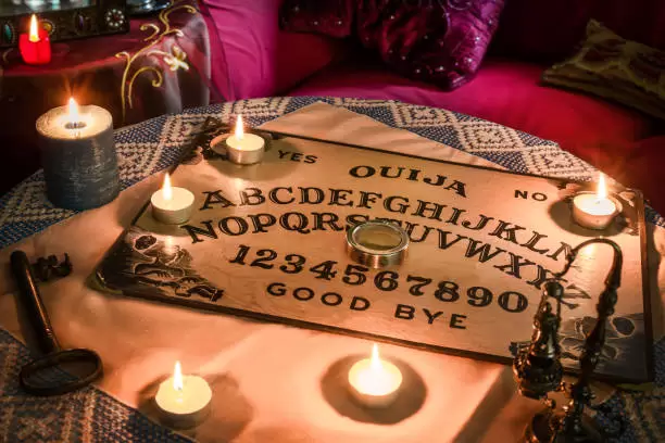 La Tabla Ouija ha sido un elemento muy popular