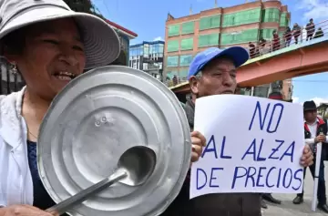 Empresarios advierten que Bolivia está "al borde del colapso"