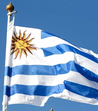 Los uruguayos se preparan para pasar por las urnas