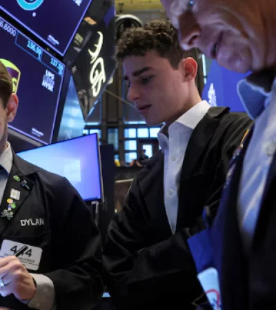 El riesgo país argentino toca nuevos mínimos en cinco años.