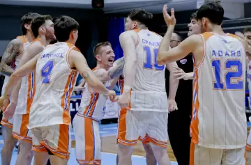 Triplete Naranja en la ruta: un comienzo soñado