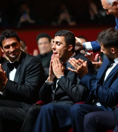 Los saludos para el jugador surgido de Villarreal