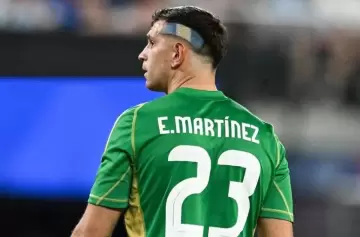 Dibu Martínez, el arquero que soñaba con un partido