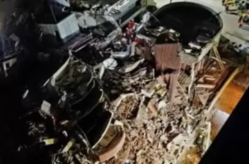 Derrumbe en  Villa Gesell : rescataron a una mujer y encontraron muerto a un jubilado