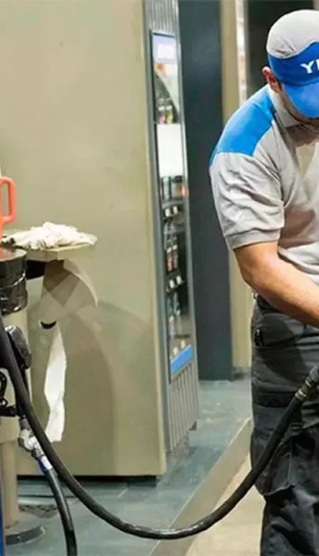 No te quedes sin nafta: el horario límite para cargar combustible en Navidad y Año Nuevo