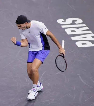 Cerúndolo hizo un partidazo y está en octavos.