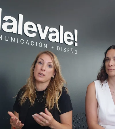 Estefanía Furió y Elisa García Ferrero