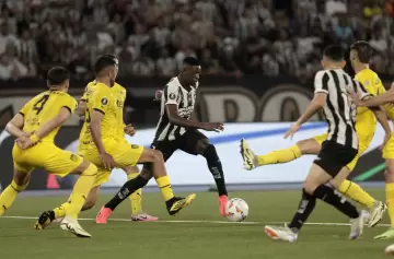 Peñarol y una misión complicada ante Botafogo en el Centenario