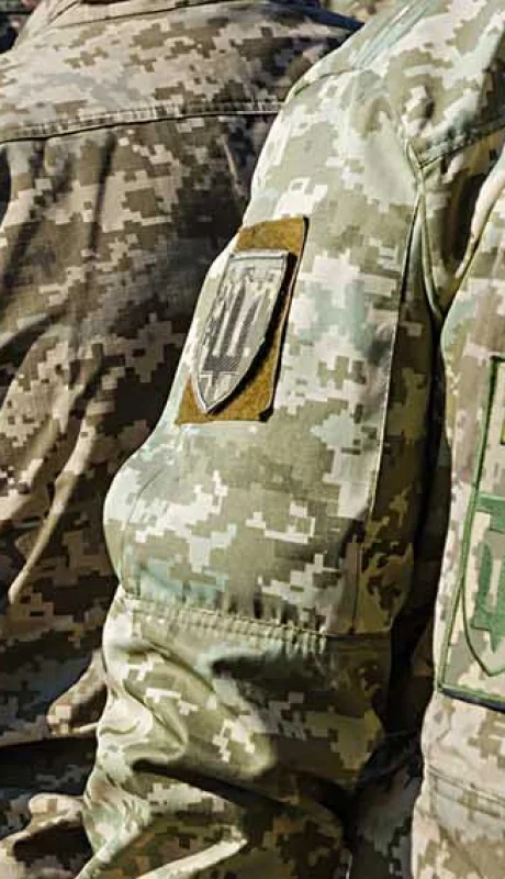 Ucrania necesita reponer sus pérdidas en el frente para no verse superada en la línea oriental por las tropas rusas que cubren rápidamente sus bajas.