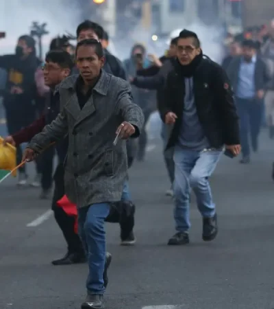 La pugna por el poder entre Morales y Arce inunda de violencia el estratégico estado de Santa Cruz.