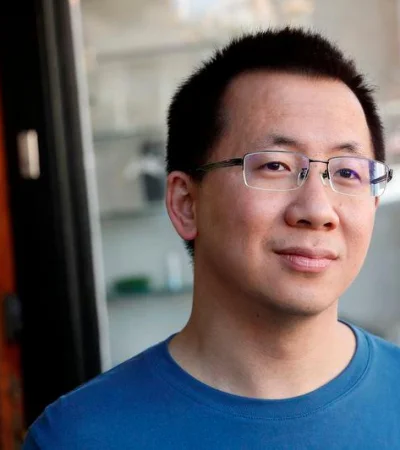 Zhang Yiming, fundador de ByteDance, posee la módica suma de casi 50.000 millones de dólares.