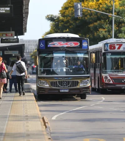 La UTA no adhirió al paro y los micros circulan hoy con normalidad. (Foto: web)
