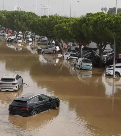 El paso de la DANA dejó rutas colapsadas, personas por rescatar e enormes daños materiales.